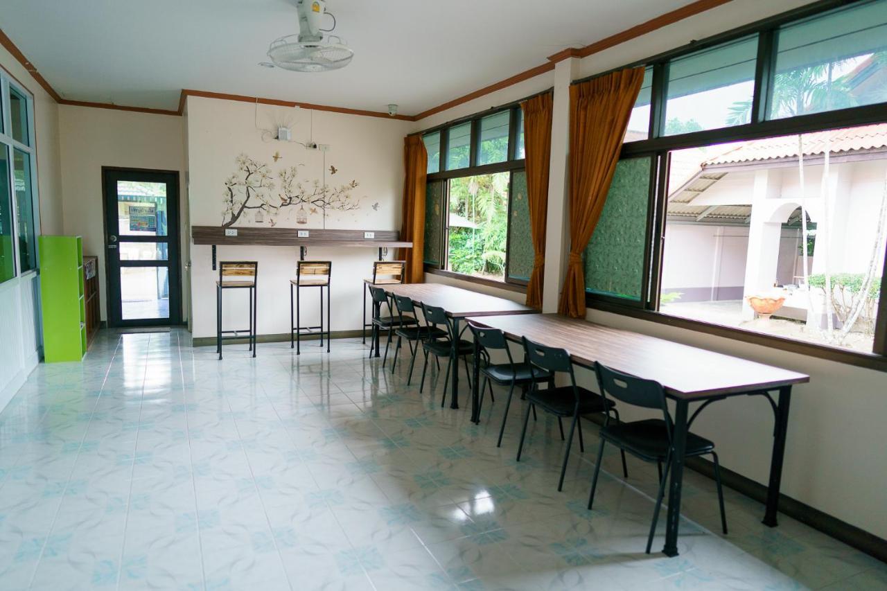 Thungtawan Hotel Nakhon Si Thammarat Buitenkant foto