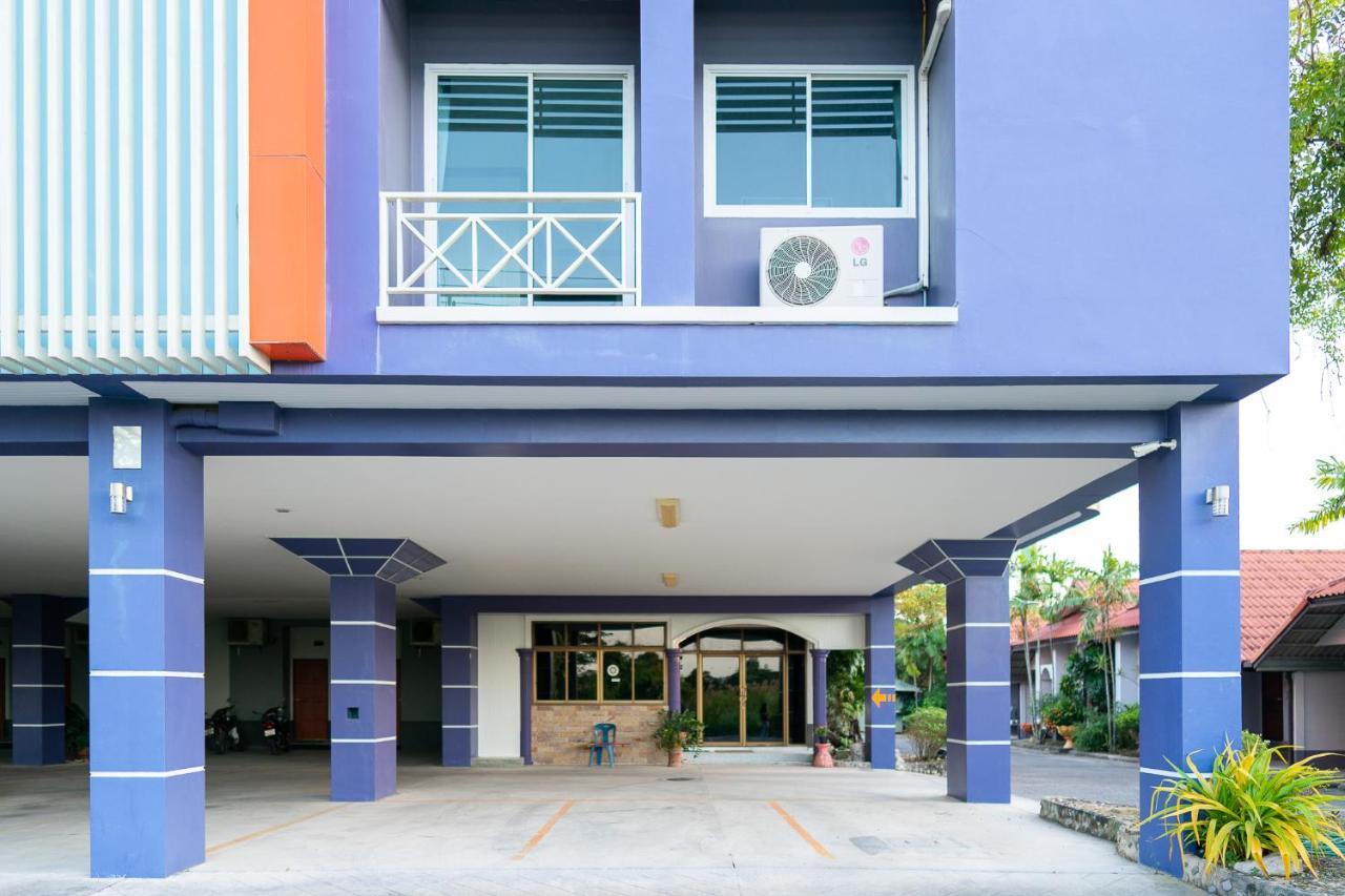 Thungtawan Hotel Nakhon Si Thammarat Buitenkant foto