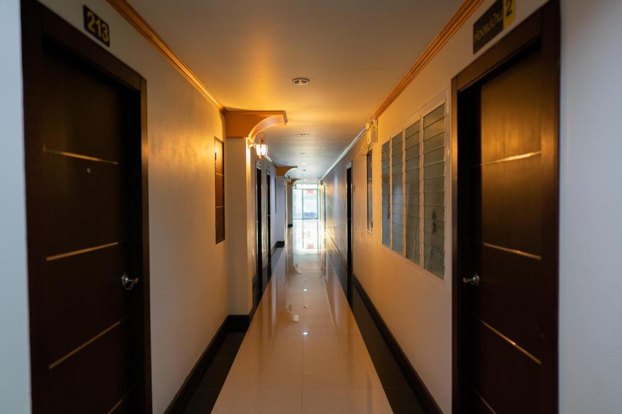 Thungtawan Hotel Nakhon Si Thammarat Buitenkant foto